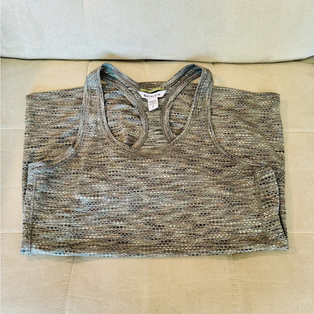 FREE ADD-ON Athleta Racer Back Textured Tank Top, Tagged Sz S but fits to Med